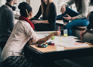 Na jakich zasadach Zgodnie z prawem przedsiębiorca powinien wykonywać działalność gospodarczą?